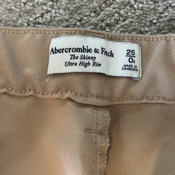 Abercrombie split hem trouser - Picture 2 of 3